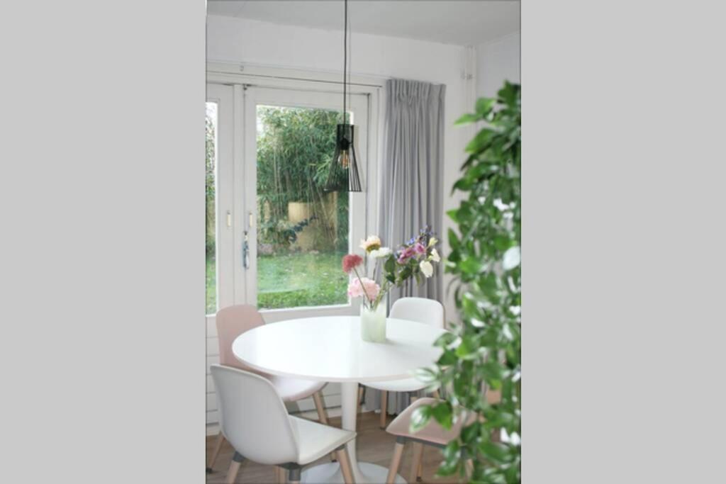 Knus Familiehuisje Nabij Bergen En Schoorl Warmenhuizen Exterior photo